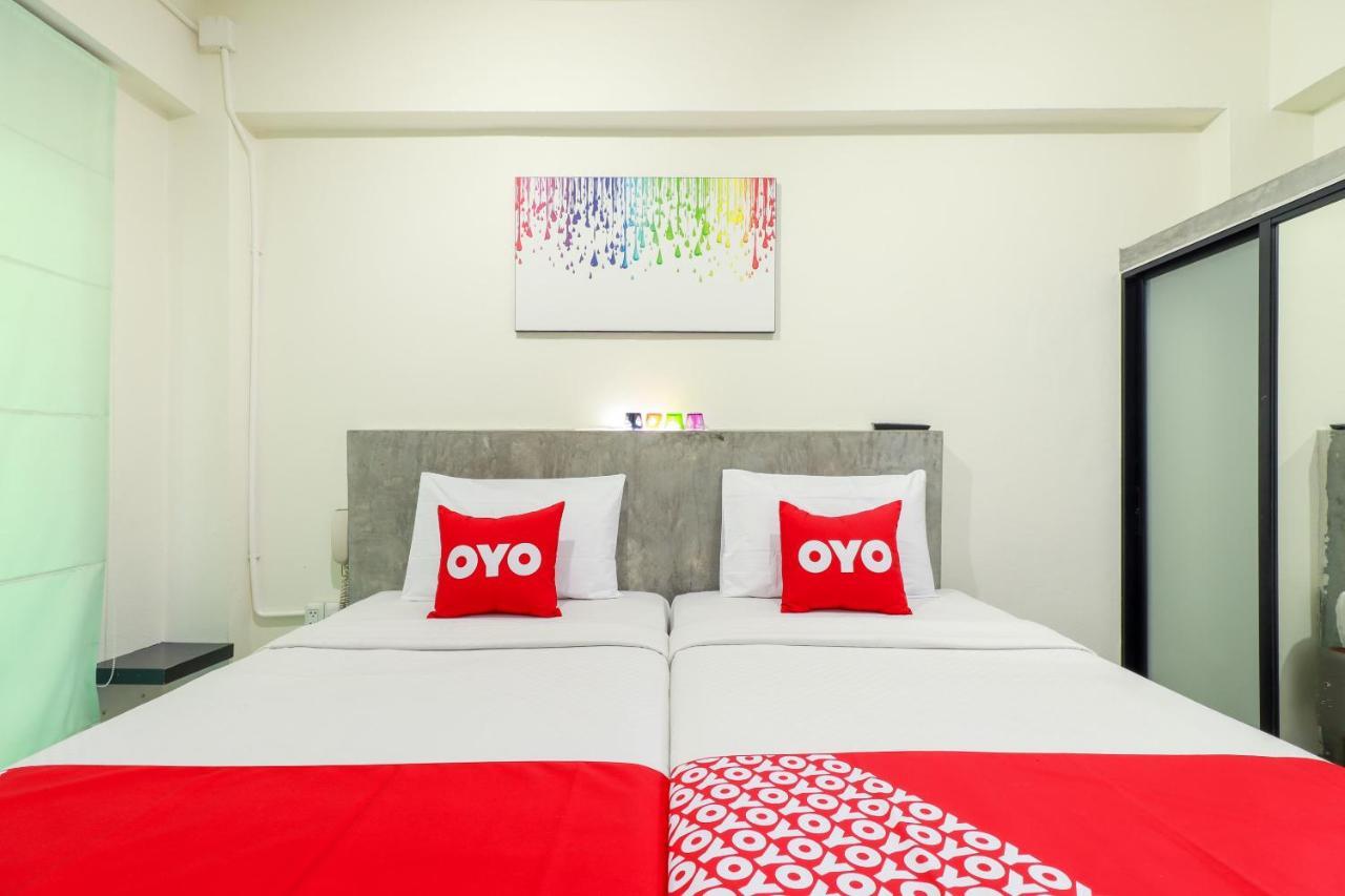 Oyo 412 7 Days Hotel Čiang Mai Exteriér fotografie